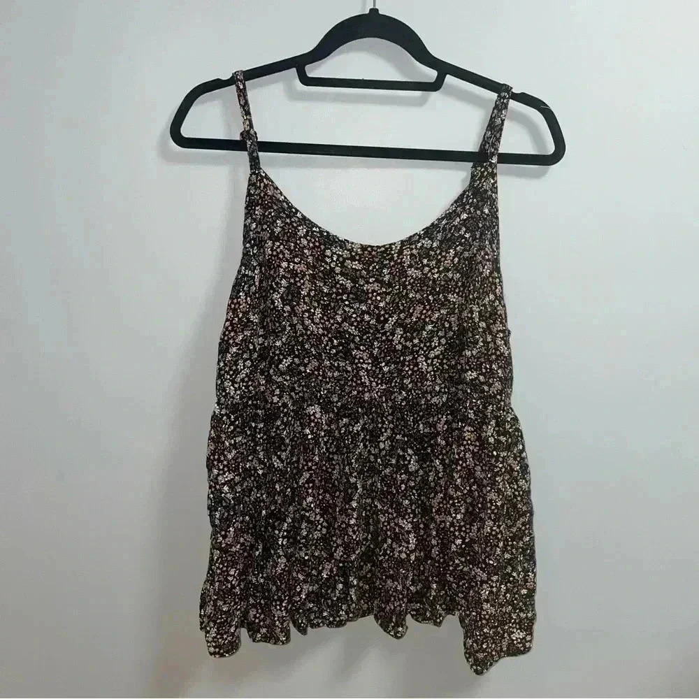 Torrid Tank - Picture 2 of 3